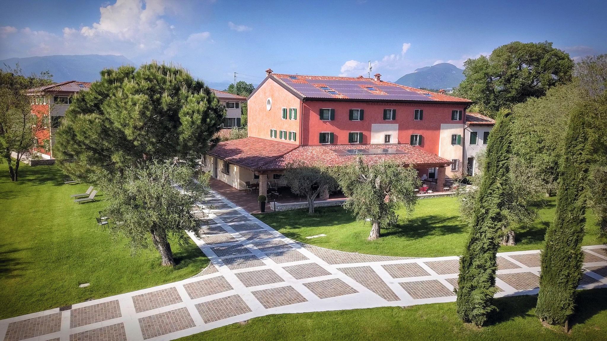 Borgo Romantico Relais Hotel 3*